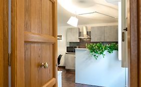 Sweet Apartment Machin